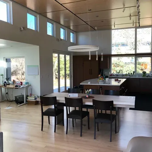 Floor installation detail