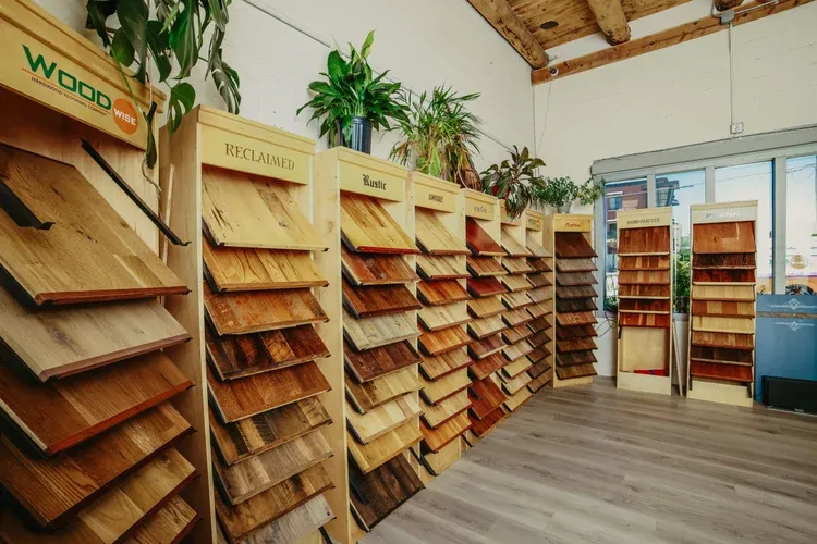 Contemporary hardwood floor style